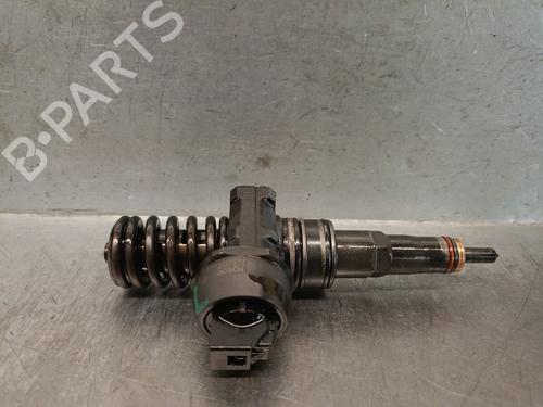 Used Injector VW GOLF V (1K1) 1.9 TDI (105 hp) 31653472