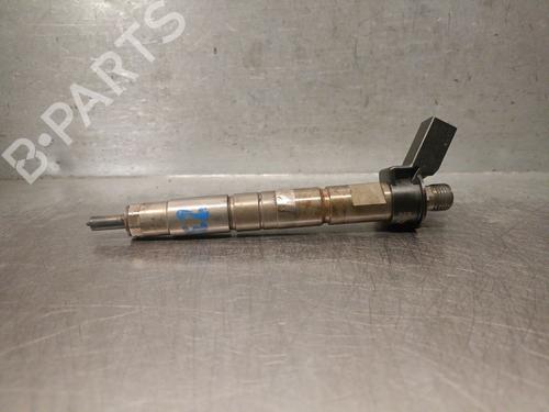 Used Injector BMW 5 (F10) 530 d (245 hp) 30104828