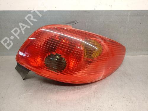 Right taillight PEUGEOT 206 Hatchback (2A/C) 1.4 HDi eco 70 | BP31038579C35