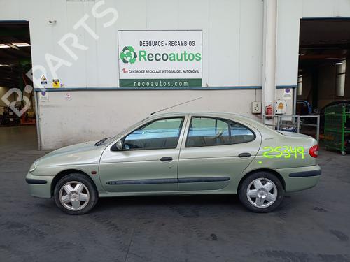 Używane części RENAULT MEGANE I Classic (LA0/1_)  1.6 16V (LA00, LA04, LA0B, LA11, LA16, LA19, LA1J, LA1K,...  4632512