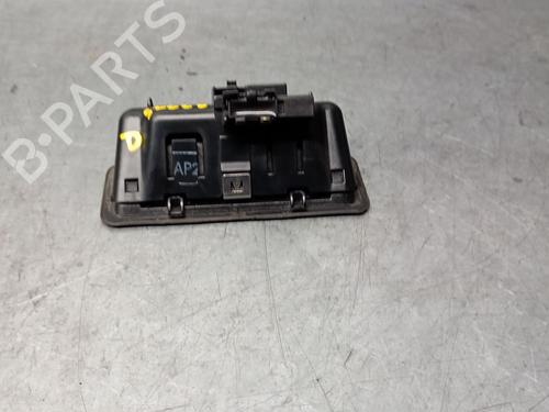 Trunk håndtak BMW 5 (E60) 525 d | BP28107639C132 