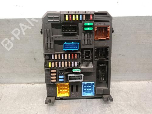 Used Fuse box PEUGEOT 3008 II SUV (MC_, MR_, MJ_, M4_) 1.2 THP/ PureTech 130 (MRHNSM, MRHNSU, MRHNSJ, MRHNYW,... (131 hp) 30703991