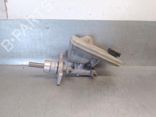 Used Brake master cylinder OPEL VIVARO A Van (X83) 1.9 DTI (F7) (101 hp) 28811700