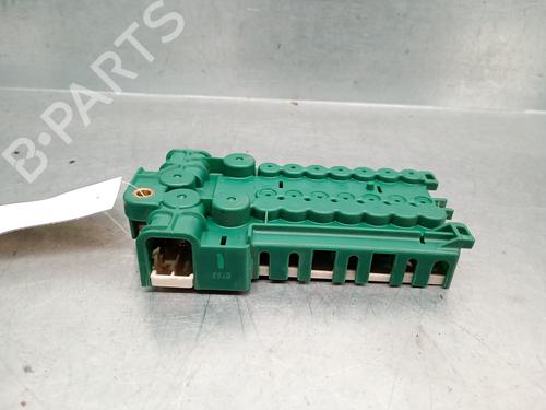Fuse box BMW 5 (E39) 520 i | BP29808922E1