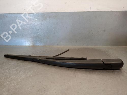 Used Rear windshield wiper arm Rear windshield wiper arm 37464956 37464956