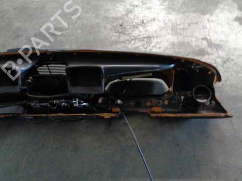 Dashboard MERCEDES-BENZ 123 Saloon (W123) 240 D (123.123) | BP7180691C46 