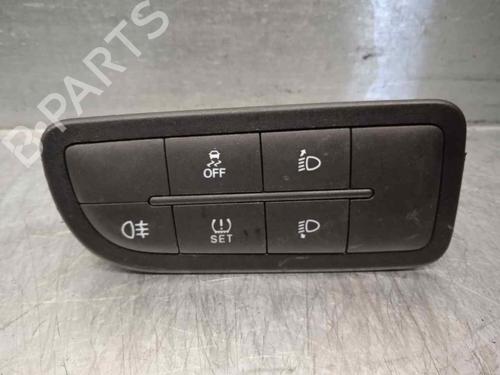 Used Switch FIAT TIPO Estate (356_, 357_) [2016-2025]  11879111