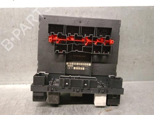 Used Fuse box VW GOLF V (1K1) 2.0 TDI 16V (140 hp) 30383563