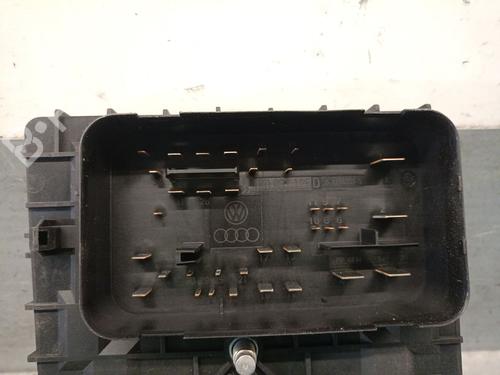Fuse box VW GOLF VI (5K1) 1.6 TDI | BP27190813E1