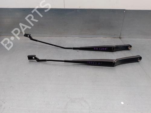 Used Front windshield wiper arm VW GOLF VI (5K1) 1.6 TDI (105 hp) 17497530