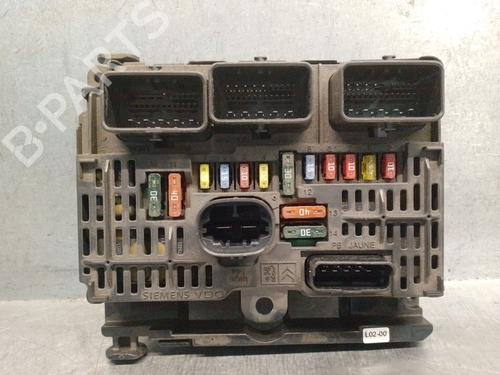 Used Fuse box PEUGEOT 407 (6D_) 2.0 HDi 135 (6DRHRH, 6DRHRE, 6DRHRG, 6DRHRJ) (136 hp) 31188506