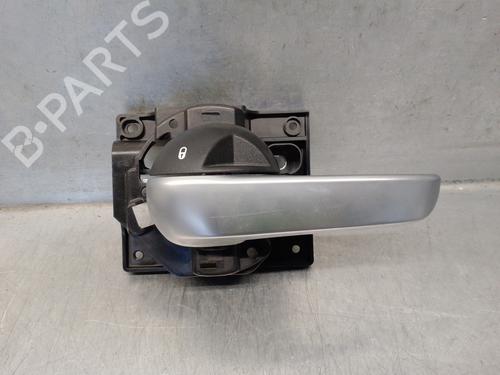 Used Rear left interior door handle Rear left interior door handle 13744928 13744928