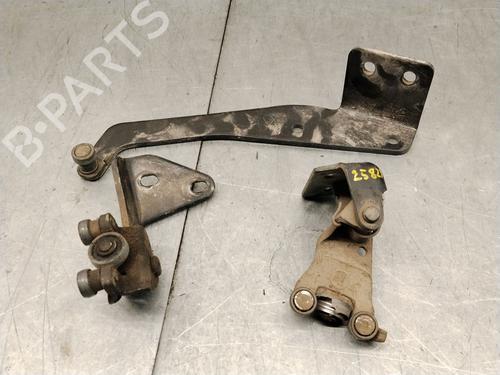 Dobradiça/Esticador de porta Dobradiça/Esticador de porta FORD TRANSIT CONNECT (P65_, P70_, P80_) 1.8 TDCi (90 hp) 36675754 36675754