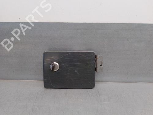 Used Fuel flap ISUZU TROOPER II (UB) 3.1 TD (114 hp) 18267937
