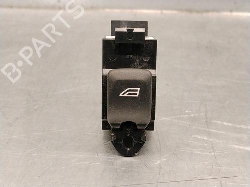 Pulsantiera posteriore sinistra Pulsantiera posteriore sinistra VOLVO XC60 II (246) B5 Mild-Hybrid AWD (250 hp) 35755415 35755415
