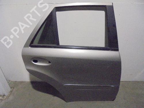 Used Right rear door MERCEDES-BENZ M-CLASS (W164) ML 320 CDI 4-matic (164.122) (224 hp) 10234495