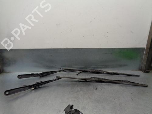 Front windshield wiper arm IVECO DAILY IV Van 35C13 V, 35C13 V/P, 35S13 V, 35S13 V/P | BP8959703C143 