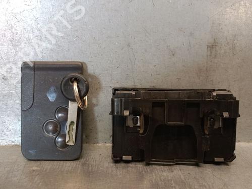 Used Ignition barrel Ignition barrel RENAULT GRAND SCÉNIC II (JM0/1_) 2.0 (135 hp) 35728838 35728838