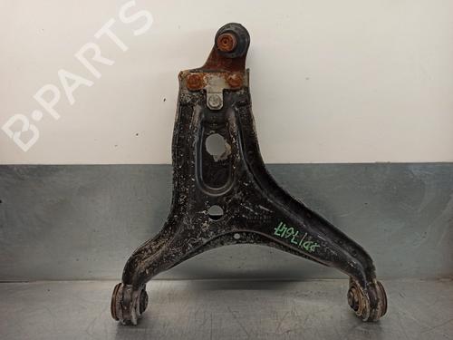 Used Right front suspension arm AUDI 80 B4 Saloon (8C2) [1991-1995]  12530172