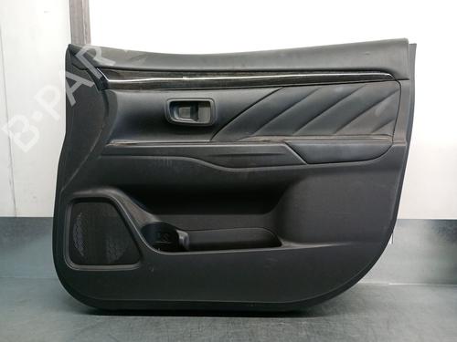 Høyre frontpanel MITSUBISHI OUTLANDER III (GG_W, GF_W, ZJ, ZL, ZK) Plug-in Hybrid (GG2W) (200 hp) 29309051