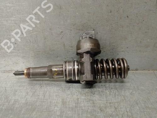 Spreder / Dyse VW TRANSPORTER T5 Bus (7HB, 7HJ, 7EB, 7EJ) 1.9 TDI (105 hp) 30053032