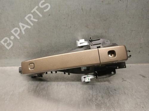 Used Front left exterior door handle LAND ROVER DEFENDER Station Wagon (L663) D250 MHEV 4x4 (249 hp) 30321915