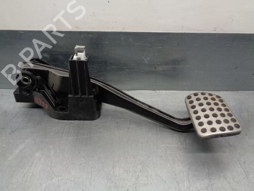 Used Break pedal MERCEDES-BENZ CLA Coupe (C117) CLA 220 CDI / d (117.303) (170 hp) 11195533