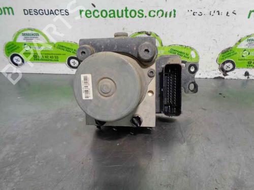 Used ABS pump HYUNDAI ix35 (LM, EL, ELH) 1.7 CRDi (116 hp) 5886736