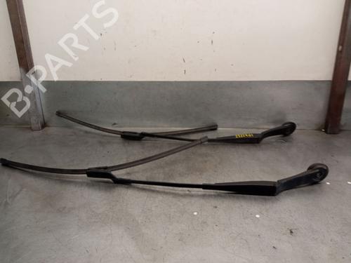 Used Front windshield wiper arm FORD FOCUS III 1.6 TDCi (115 hp) 27624999