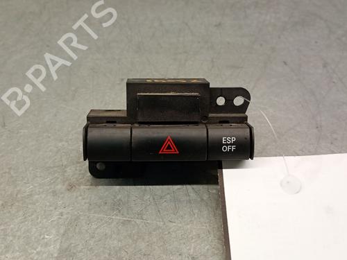 warning-switch-chrysler-grand-voyager-v-rt-2007-33795500 main image