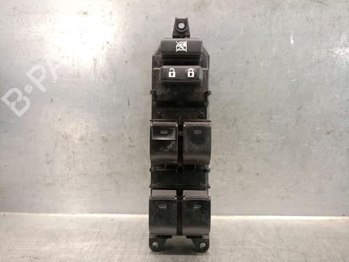 Used Left front window switch LEXUS CT (ZWA10_) 200h (ZWA10_) (99 hp) 27569411