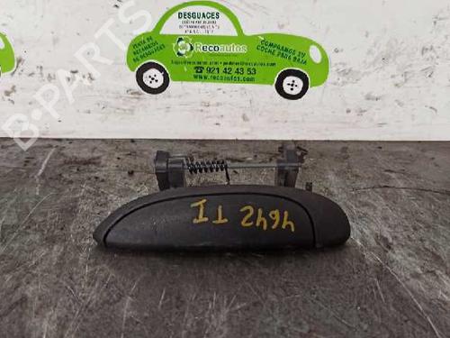 Used Rear left exterior door handle RENAULT SCÉNIC I MPV (JA0/1_, FA0_) 1.6 (JA00, JA16, JA15, JA19, JA1V, JA2B, JA2C, JA0B,... (107 hp) 5946312