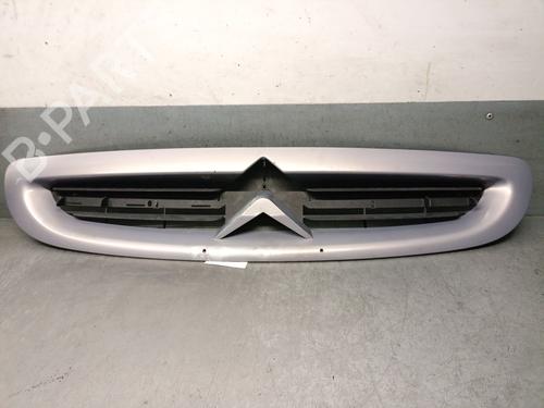 Used Grille CITROËN XSARA (N1) 2.0 HDi 90 (90 hp) 32410644