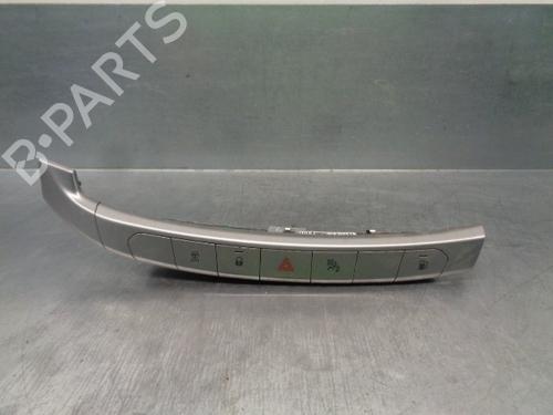 Used Warning switch FIAT TIPO Estate (356_, 357_) 1.4 LPG (356WXF1B) (120 hp) 10387823