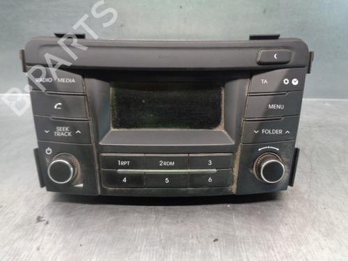 Used Radio HYUNDAI i40 I (VF) 1.7 CRDi (116 hp) 10518799