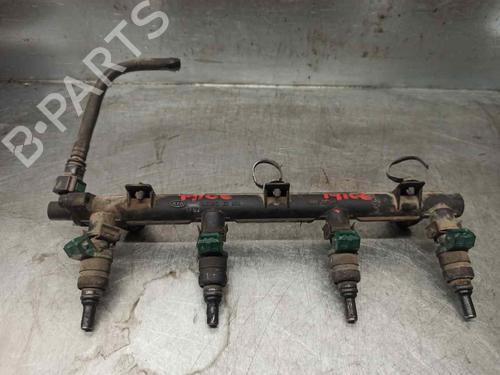 Used Injection rail Injection rail 8903185 8903185