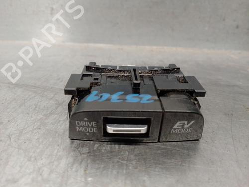 Used Switch Switch TOYOTA COROLLA Saloon (_E21_) 1.8 VVTi Hybrid (ZWE211, MZEA12) (98 hp) 34715753 34715753