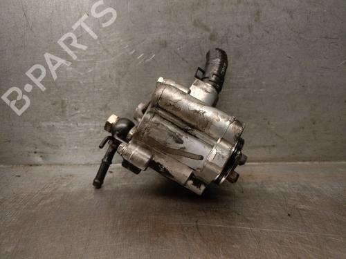 Used Vacuum pump TOYOTA AVENSIS Saloon (_T25_) 2.0 D-4D (CDT250_, CDT250R) (116 hp) 29012223