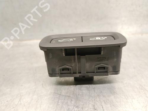 Switch VOLVO XC40 (536) D4 AWD | BP29915745I30