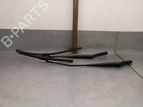 Used Front windshield wiper arm Front windshield wiper arm 36812737 36812737