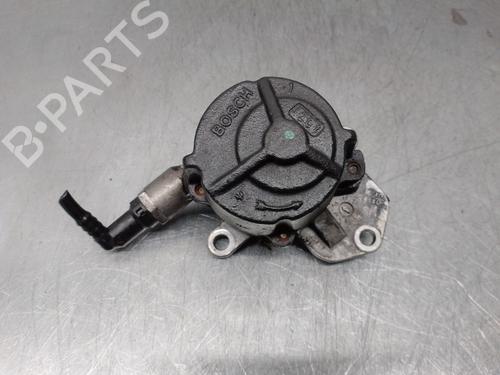 Used Vacuum pump CITROËN XSARA (N1) 2.0 HDi 90 (90 hp) 15411158