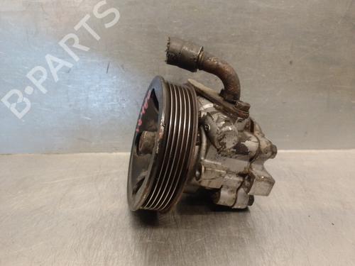 Used Steering pump HYUNDAI ELANTRA III (XD) 2.0 CRDi (113 hp) 14923263