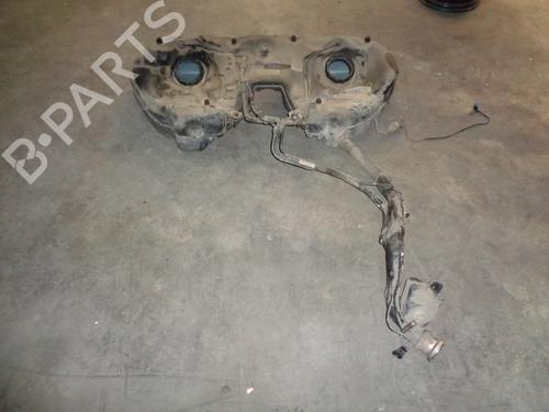 Réservoir de carburant MERCEDES-BENZ CLS (C219) CLS 350 (219.356) (272 hp) 8539566