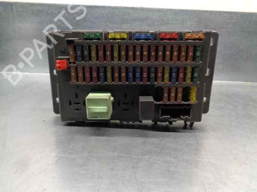 Used Fuse box MINI MINI (R50, R53) Cooper (116 hp) 8249005
