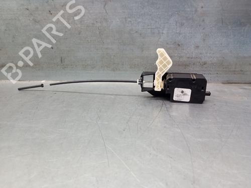 Used Fuel door actuator MINI MINI (R50, R53) One D (88 hp) 23208912