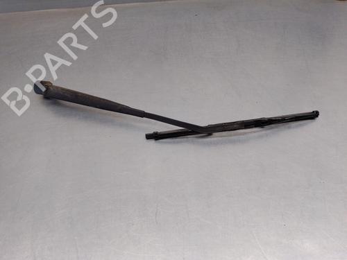Used Rear windshield wiper arm SUZUKI GRAND VITARA I (FT, HT) 2.0 HDI 110 16V 4x4 (SQ420D, TD83V, JA420WD) (109 hp) 13033137