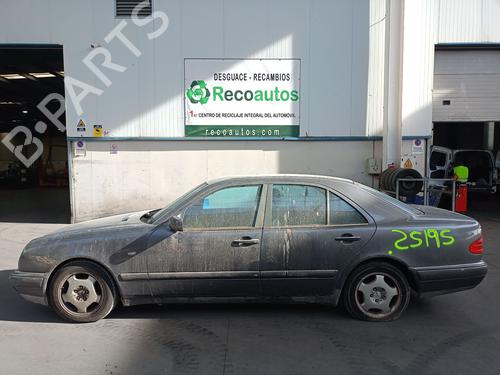 Brugte MERCEDES-BENZ E-CLASS (W210)  E 200 CDI (210.007)  4614025
