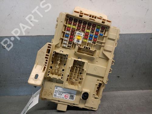 Used Fuse box Fuse box HYUNDAI i30 Estate (PDE) 1.0 T-GDI hybrid 48V (120 hp) 33000721 33000721