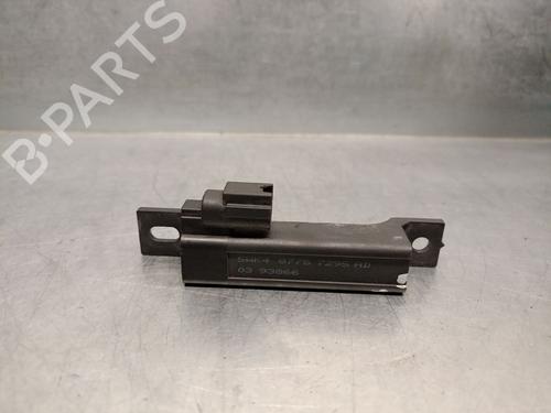 Antenne/Base NISSAN MICRA V (K14) 0.9 IG-T (90 hp) 25711756