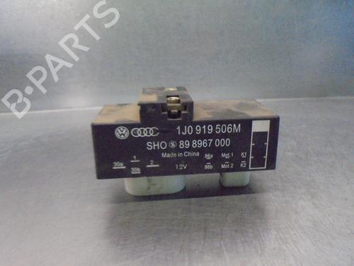 Used Electronic module SEAT IBIZA IV (6J5, 6P1) [2008-2017]  15006481